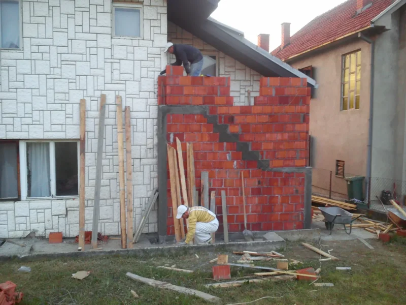 Lazarevac_adaptacija_kuce_zidanje (1)